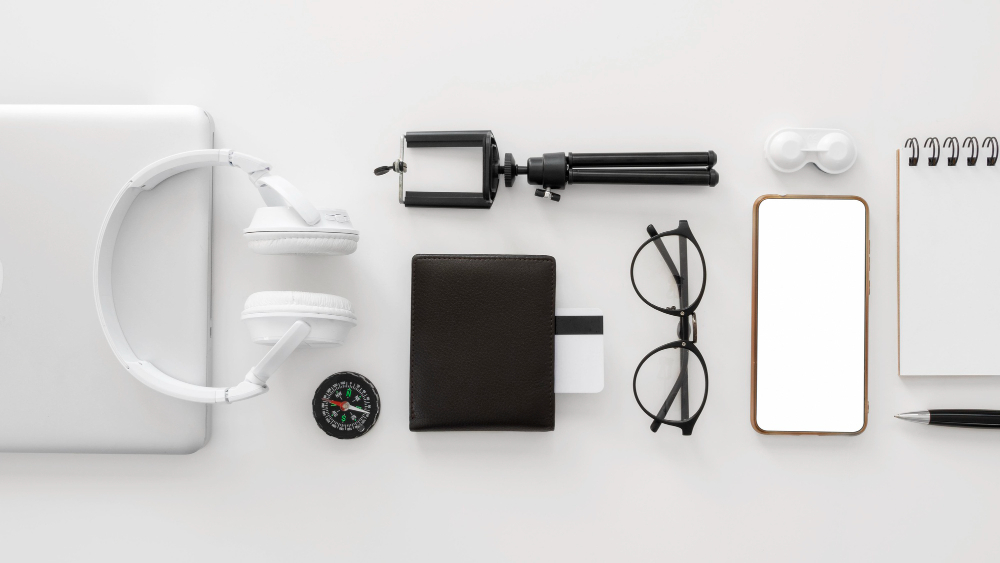 wws-digital-accesories - Wholesale Suite Flat lay of modern tech accessories arranged on a white background